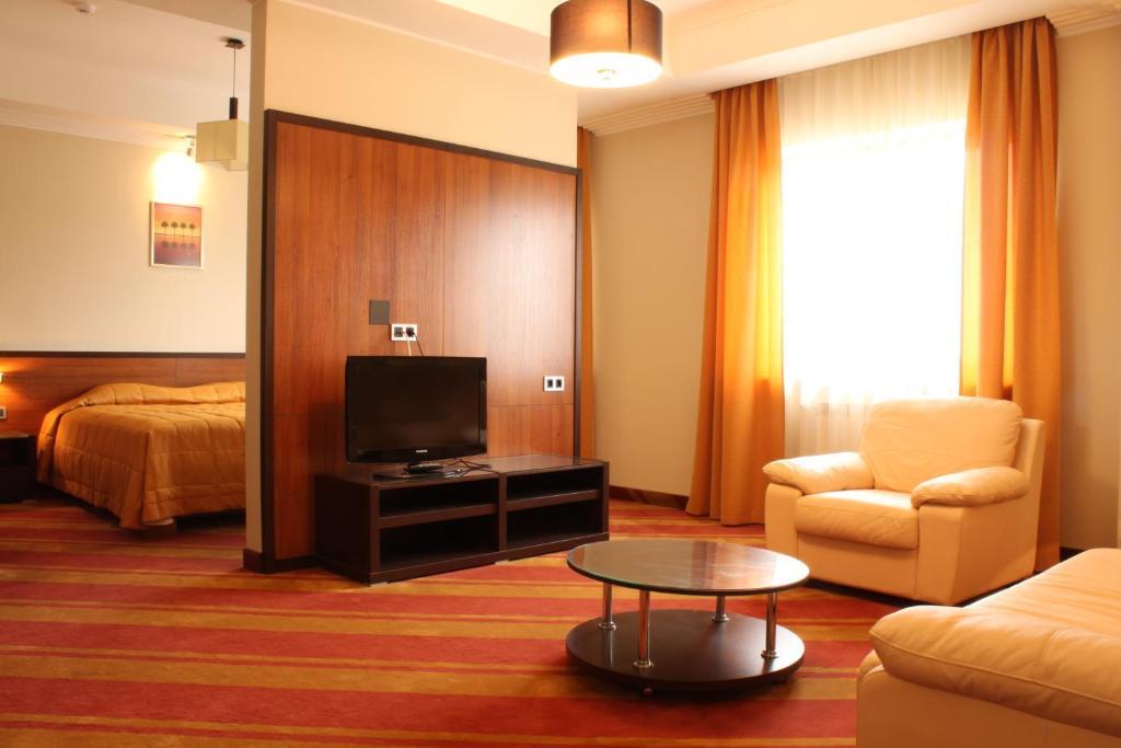 Hotel Westa Μινσκ Δωμάτιο φωτογραφία